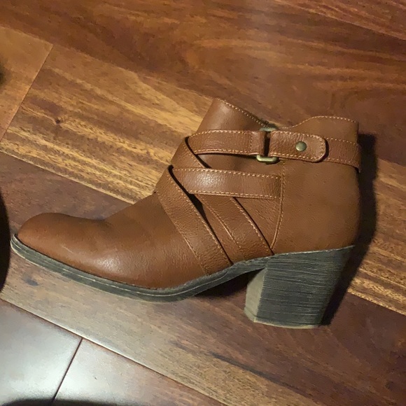 American Eagle Boots - Picture 3 of 4